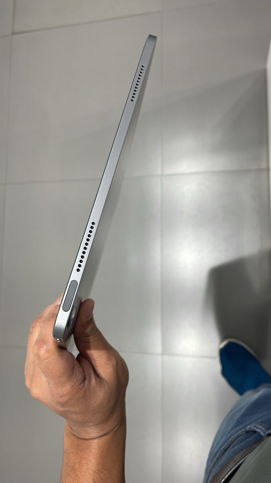 13-inch iPad Air M3 7th Gen (Demo)