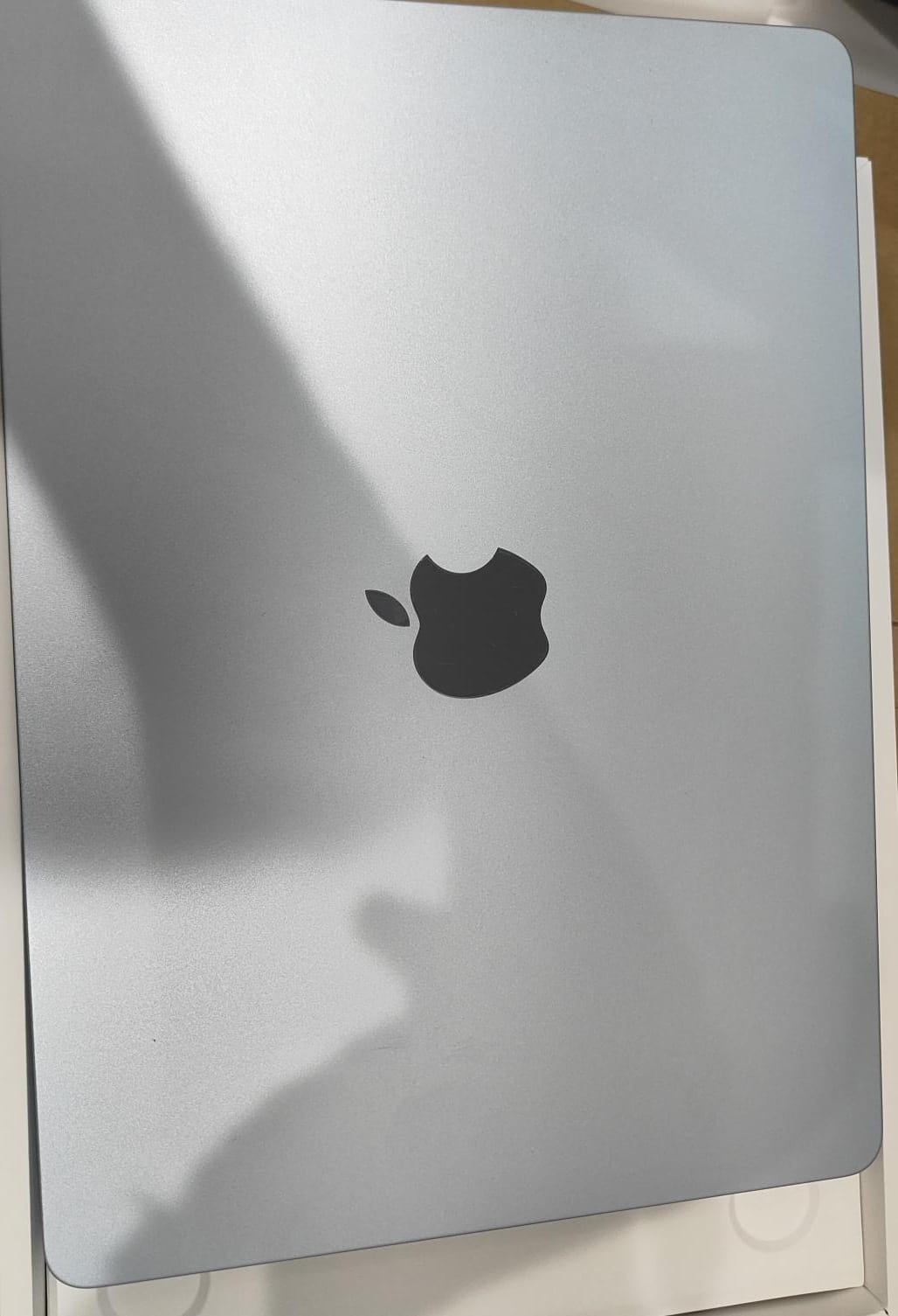 13-inch MacBook Air M4 (Demo)