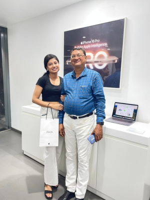 happy customer reviews at iTech Store Apple Reseller in India