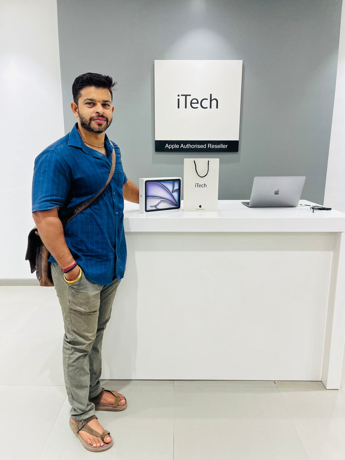 happy customer reviews at iTech Store Apple Reseller in India