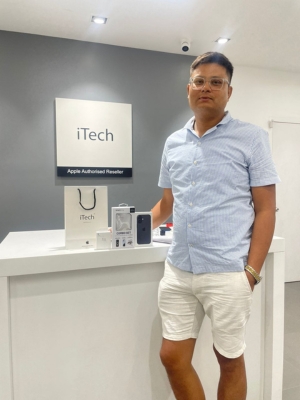 happy customer reviews at iTech Store Apple Reseller in India