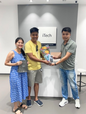 happy customer reviews at iTech Store Apple Reseller in India