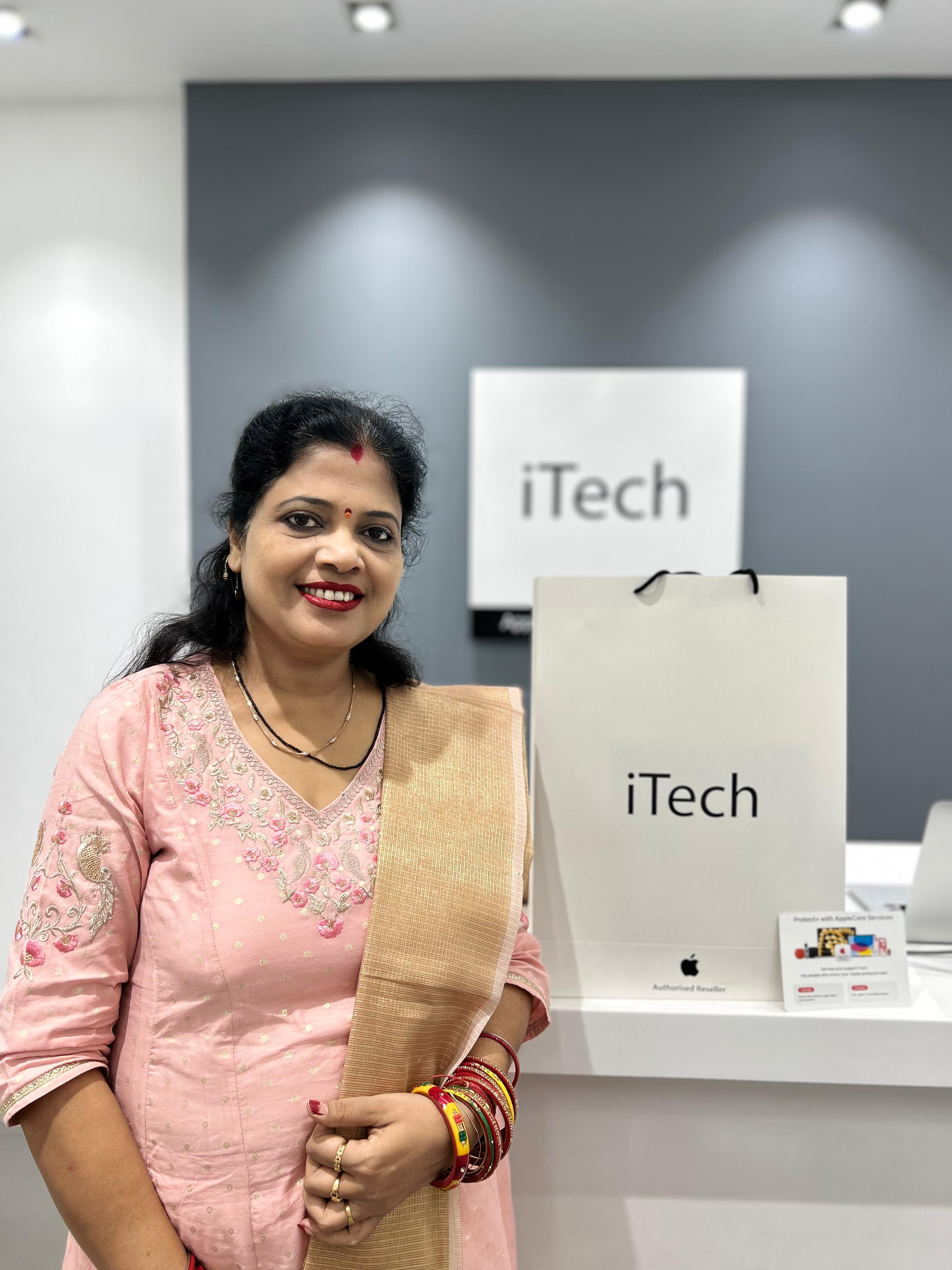 happy customer reviews at iTech Store Apple Reseller in India