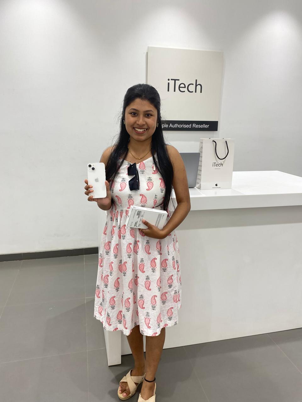 happy customer reviews at iTech Store Apple Reseller in India