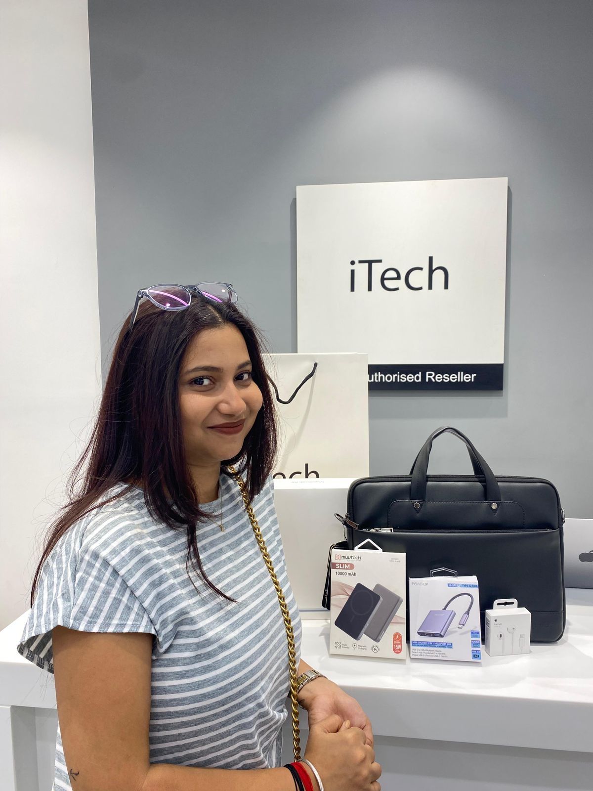 happy customer reviews at iTech Store Apple Reseller in India