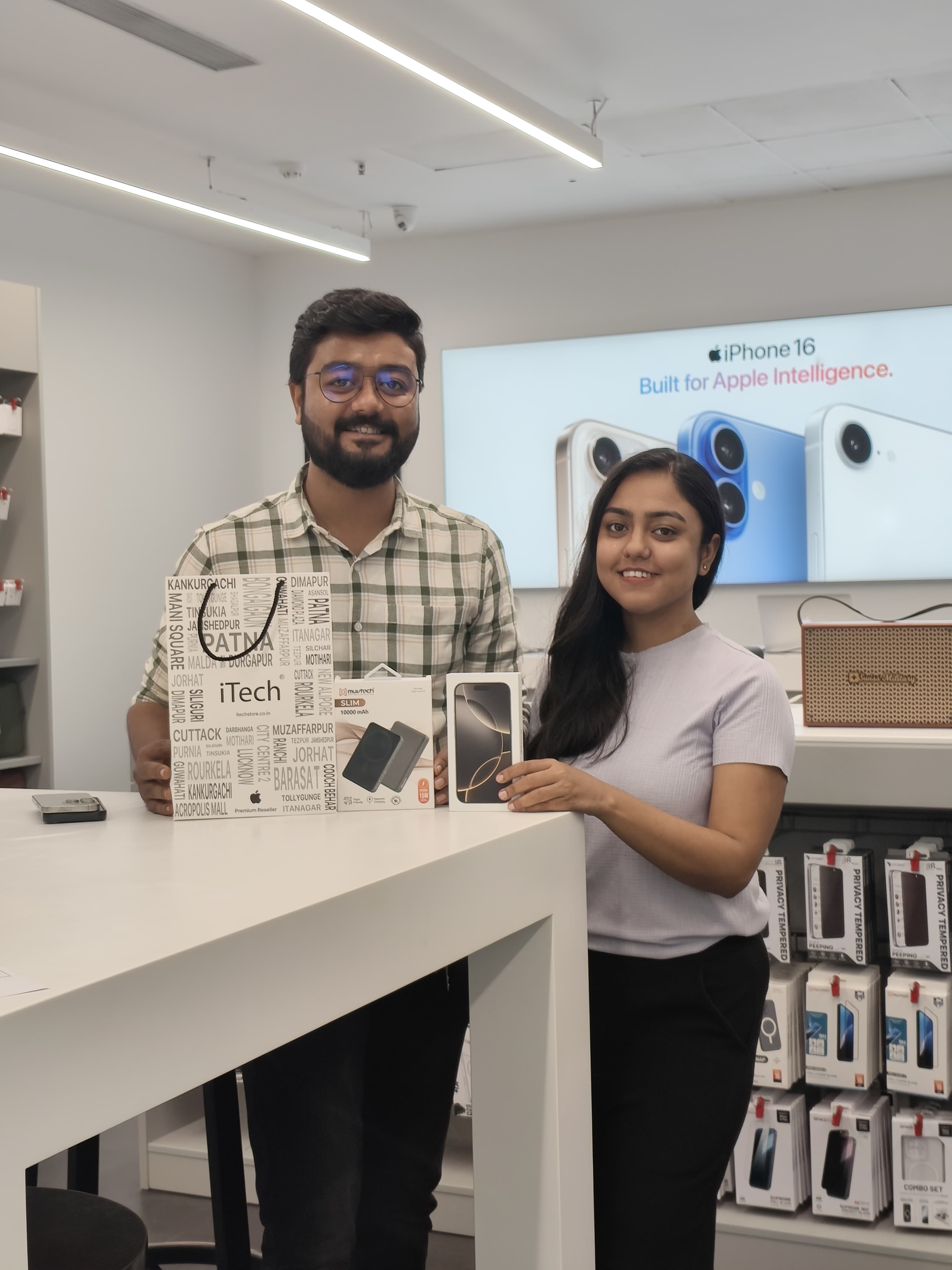 happy customer reviews at iTech Store Apple Reseller in India