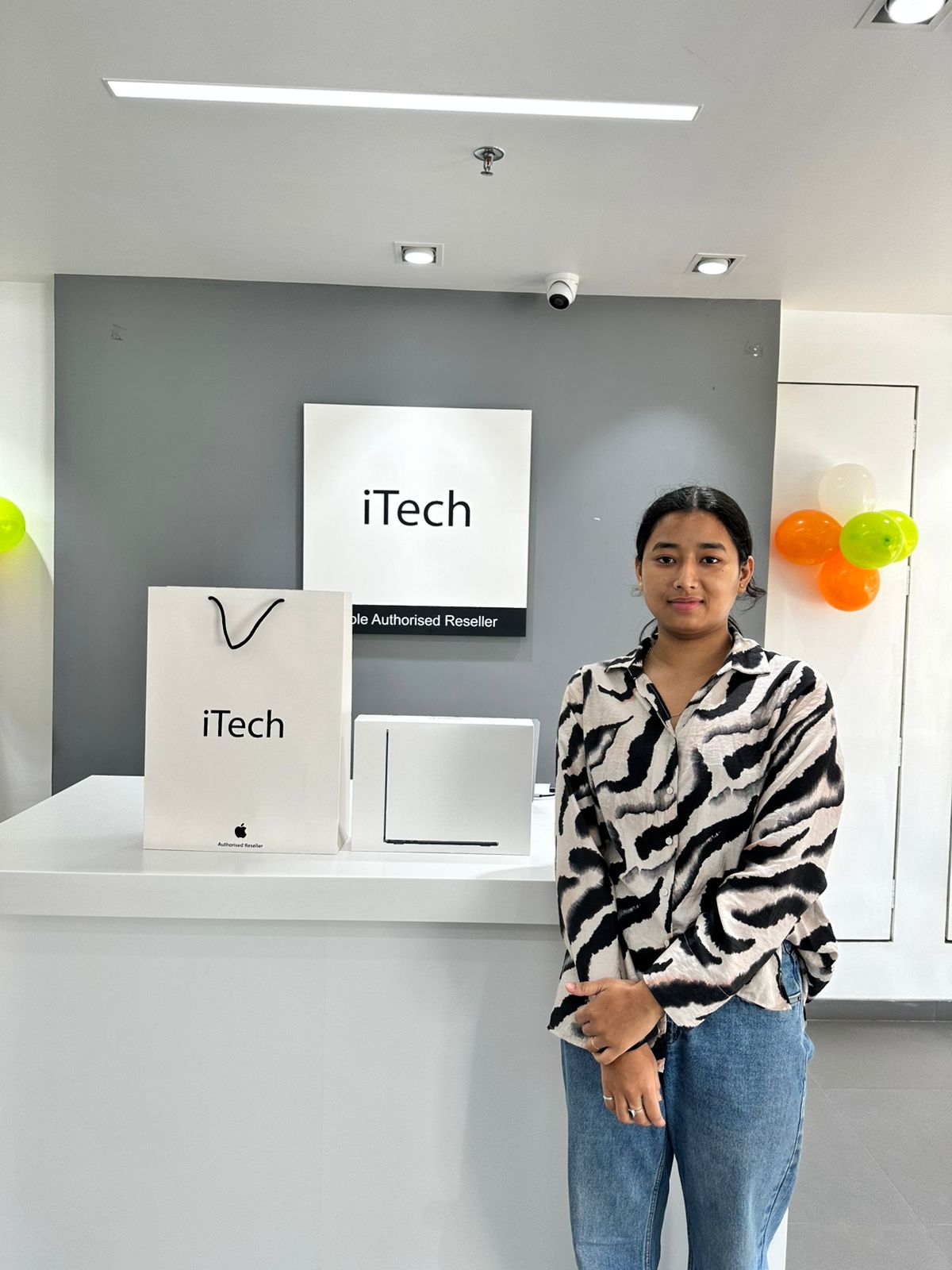 happy customer reviews at iTech Store Apple Reseller in India