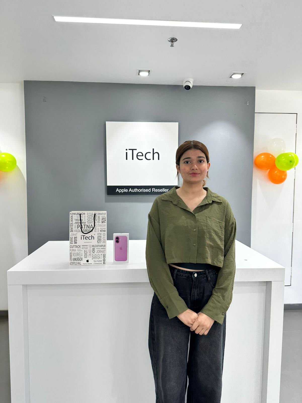 happy customer reviews at iTech Store Apple Reseller in India