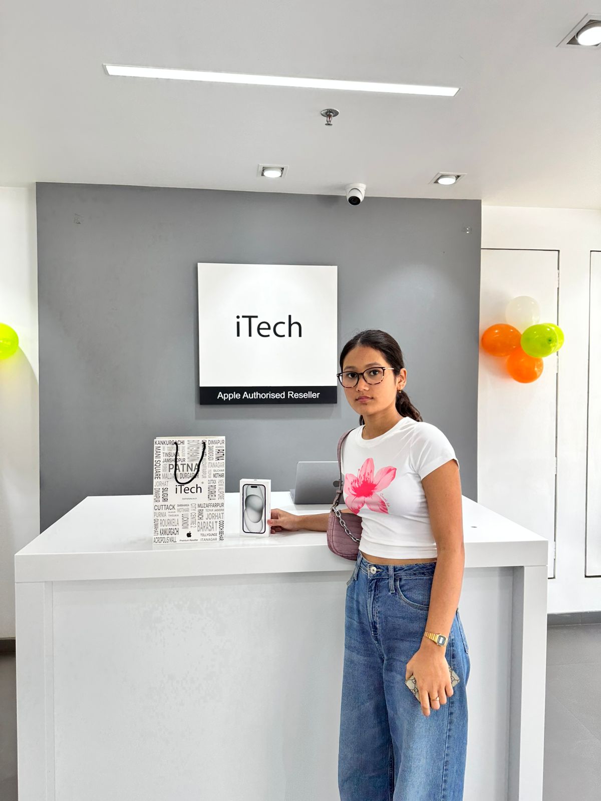 happy customer reviews at iTech Store Apple Reseller in India