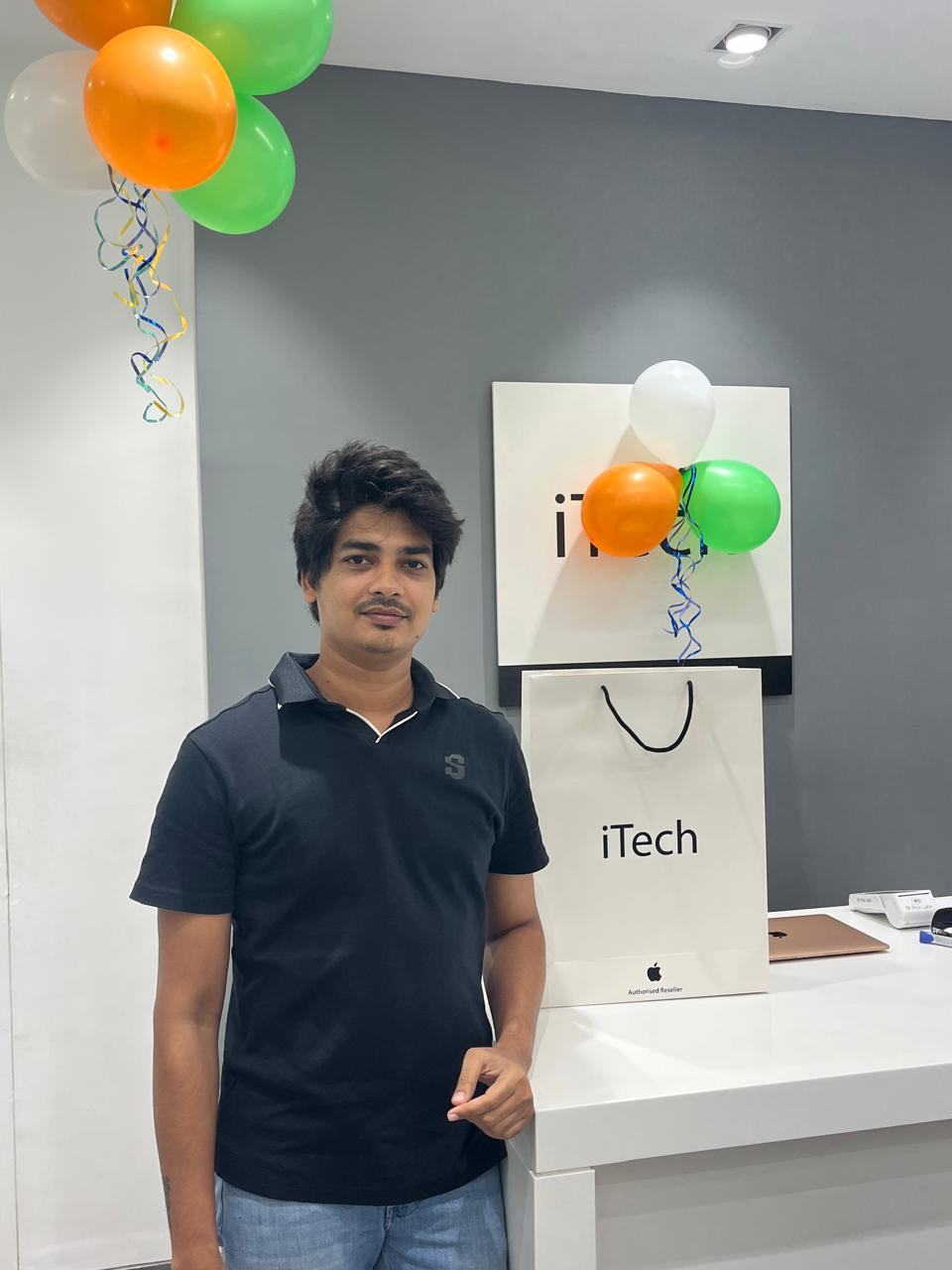 happy customer reviews at iTech Store Apple Reseller in India