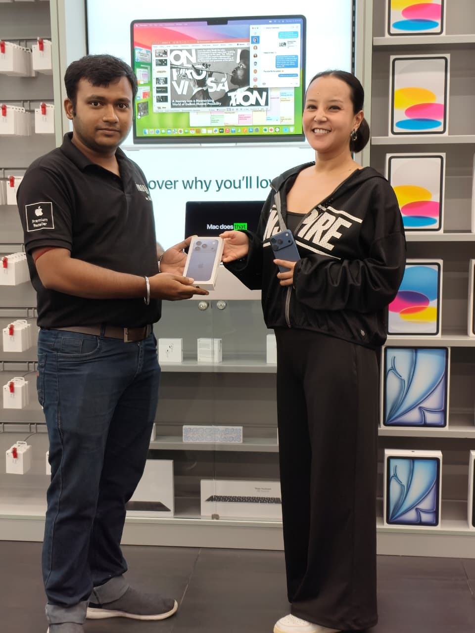 happy customer reviews at iTech Store Apple Reseller in India