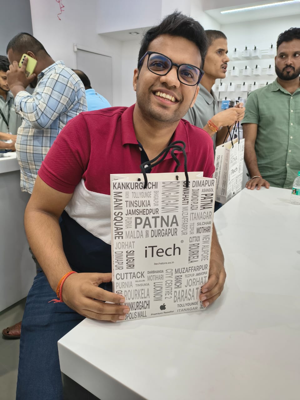 happy customer reviews at iTech Store Apple Reseller in India