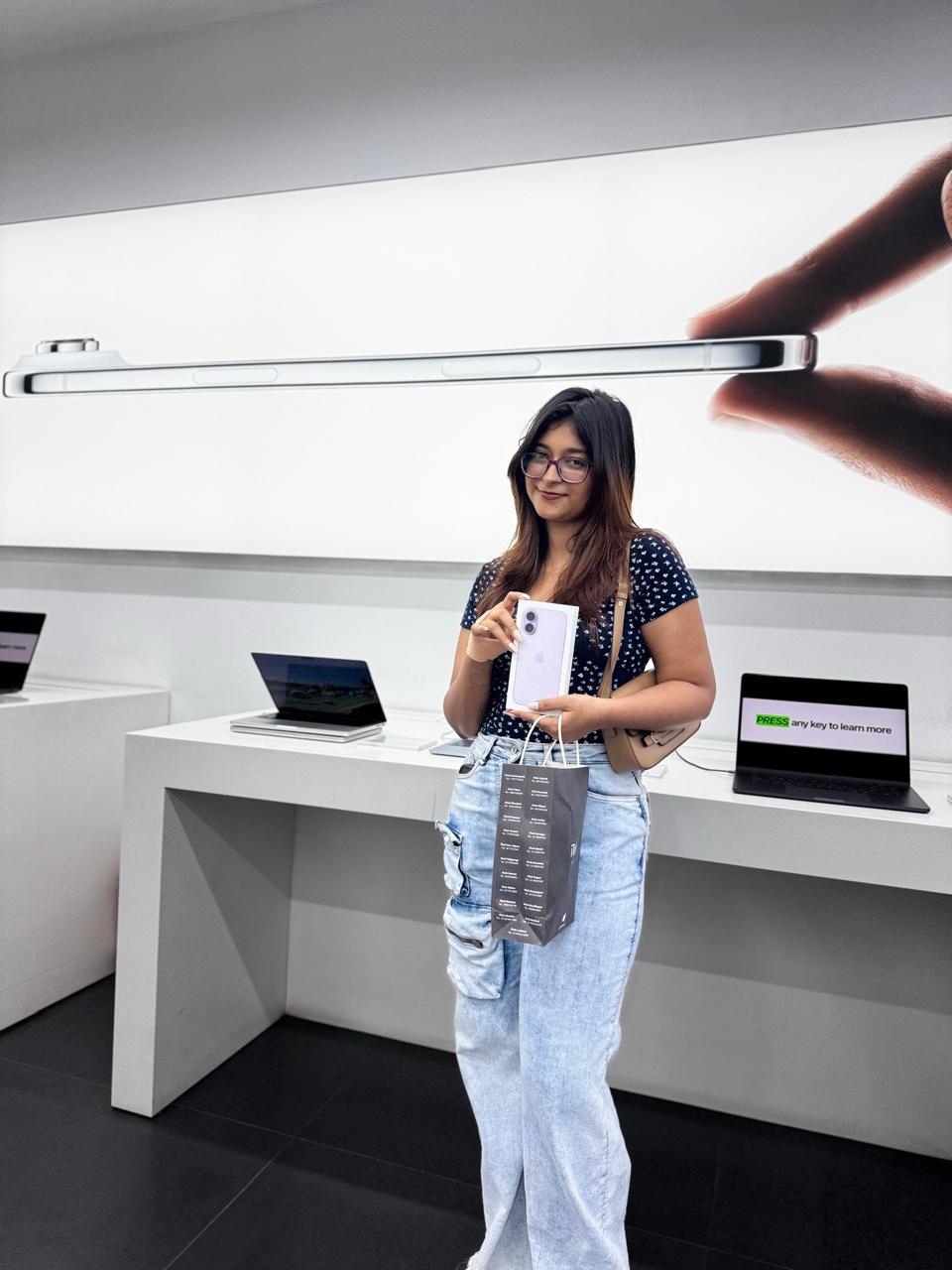 happy customer reviews at iTech Store Apple Reseller in India