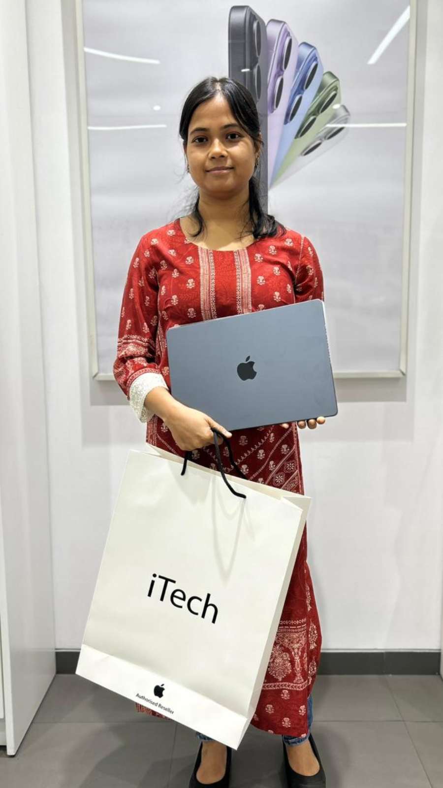 happy customer reviews at iTech Store Apple Reseller in India
