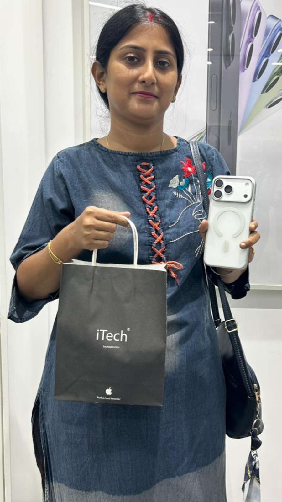 happy customer reviews at iTech Store Apple Reseller in India