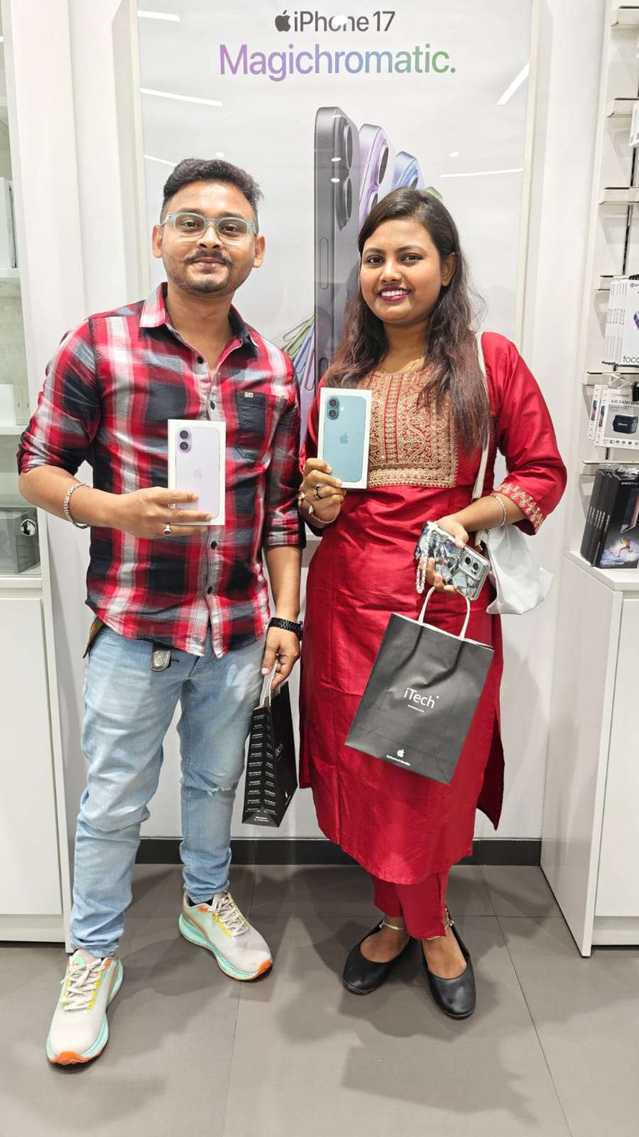 happy customer reviews at iTech Store Apple Reseller in India