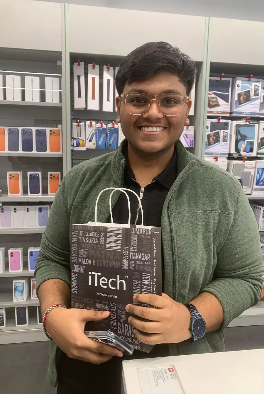 happy customer reviews at iTech Store Apple Reseller in India