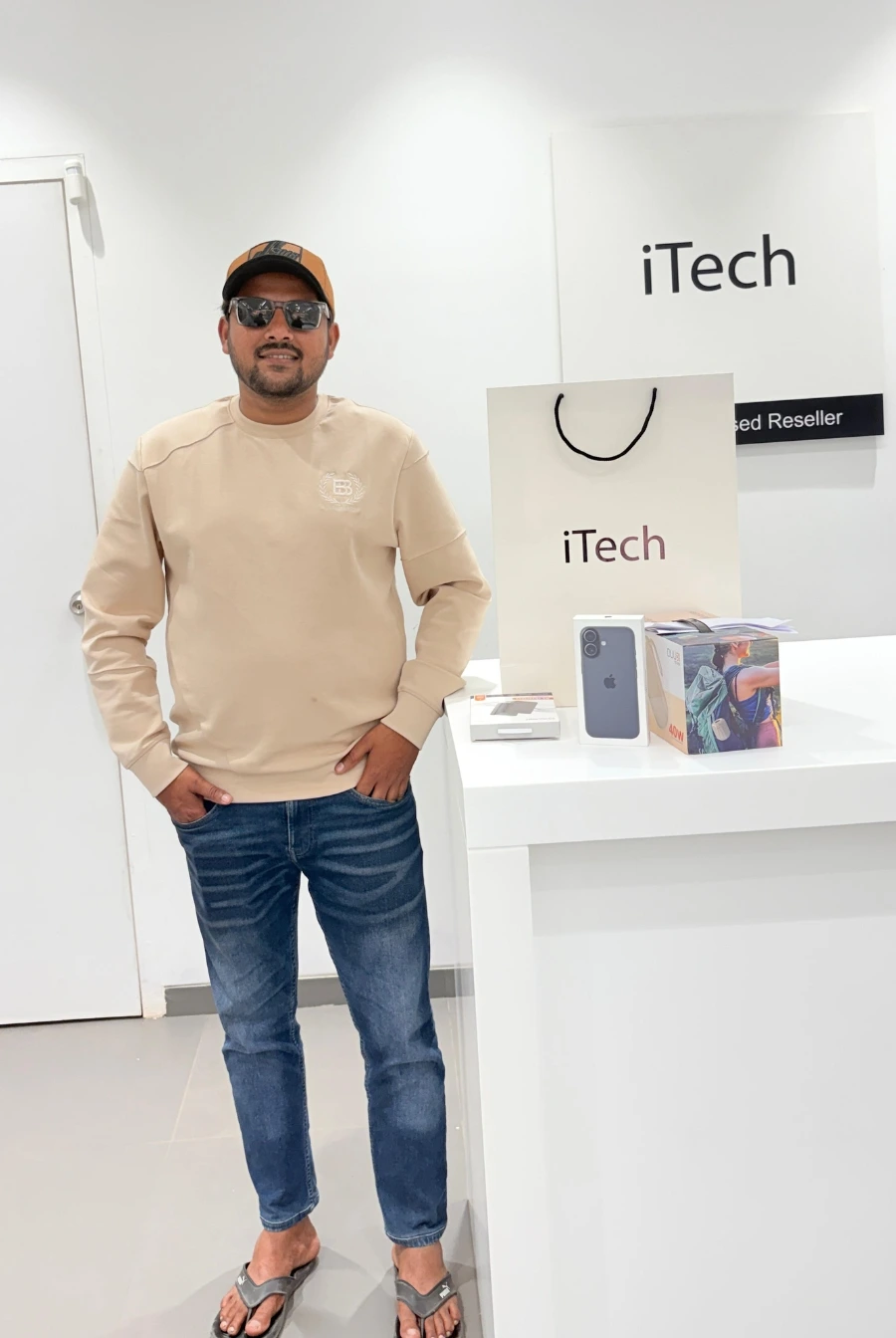 happy customer reviews at iTech Store Apple Reseller in India