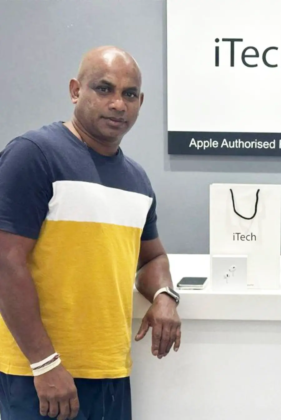 happy customer reviews at iTech Store Apple Reseller in India